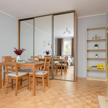 Wilanowska Comfy Studio By Renters Варшава